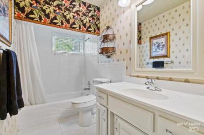 Ozark Mountain Lakehouse - image 5