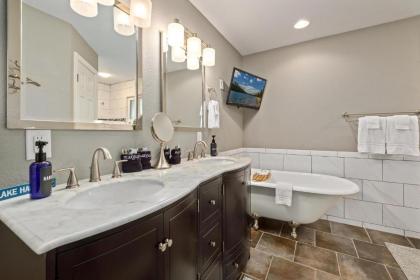 Avalon Landing - Lake Access - New! - image 14