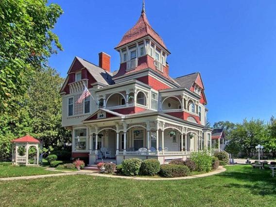 Grand Victorian B&B Inn - main image