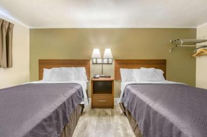 Econo Lodge Bellefonte - image 5