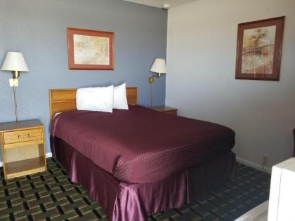 Americas Best Value Inn Belleville - image 2