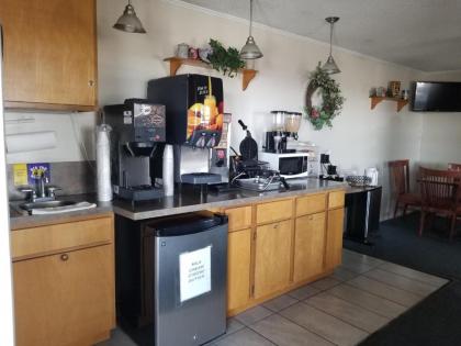 Americas Best Value Inn Belleville - image 5