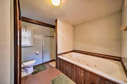 Hidden Cabin with 200 Acres about 10 Miles to State Park! - image 10