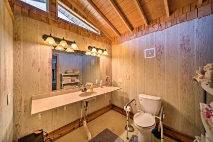 Hidden Cabin with 200 Acres about 10 Miles to State Park! - image 7
