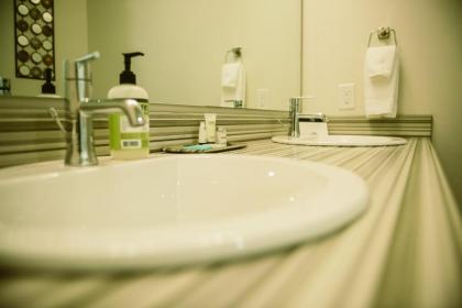Silver Creek Hotel - image 11