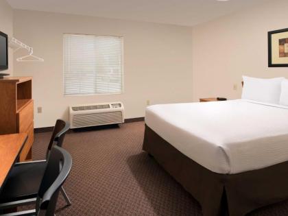 WoodSpring Suites Omaha Bellevue - image 7