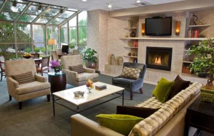 Silver Cloud Inn Bellevue Downtown - image 2