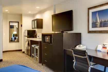 Holiday Inn Express Bellingham an IHG Hotel - image 17