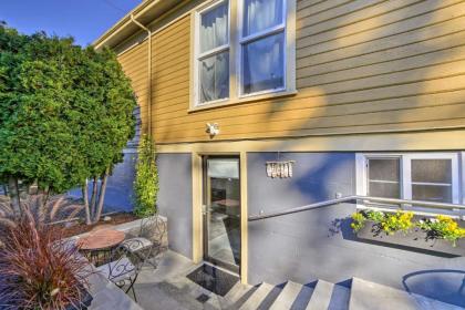 Chic Apartment 2 Blocks from Central Fairhaven!