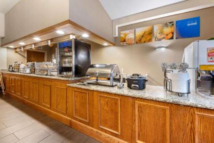 Comfort Inn Splash Harbor - image 14