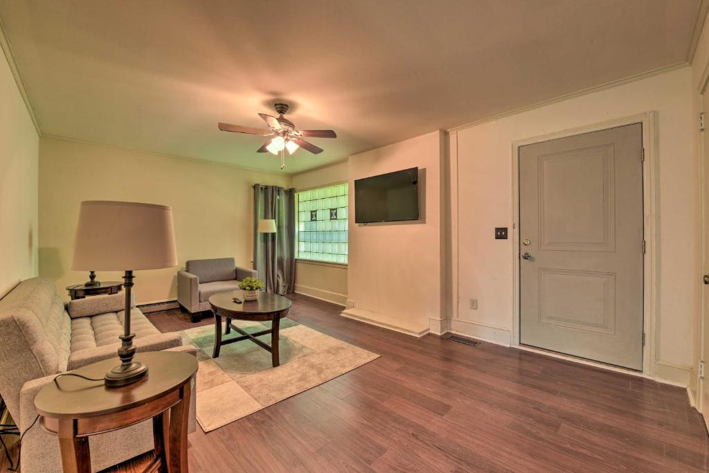 Charming Belmont Home about 13 Mi to City Center! - image 7