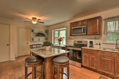 Charming Belmont Home about 13 Mi to City Center! - image 9