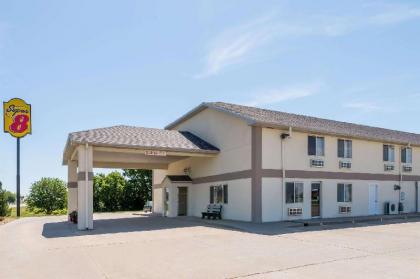 Super 8 by Wyndham Beloit - image 9