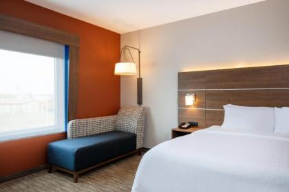 Holiday Inn Express & Suites Beloit - image 11