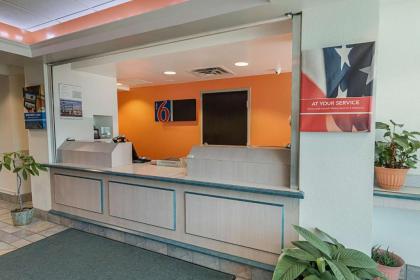 Motel 6-Benbrook TX - Fort Worth - image 6