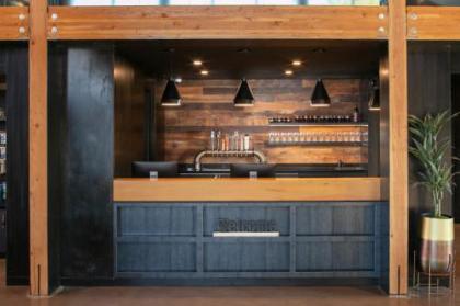 Waypoint Hotel - image 5