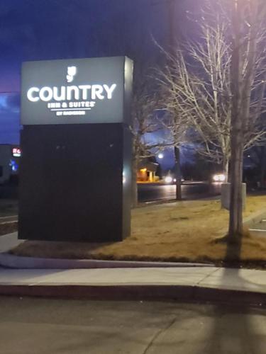 Country Inn & Suites by Radisson Bend OR - main image