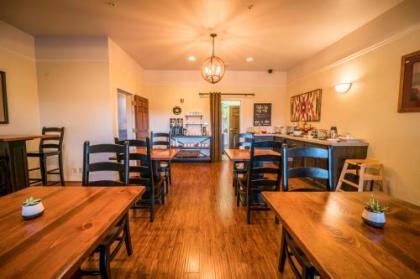 Pine Ridge Inn - image 4