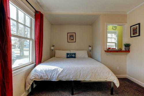 Drake Cottage 473 - main image