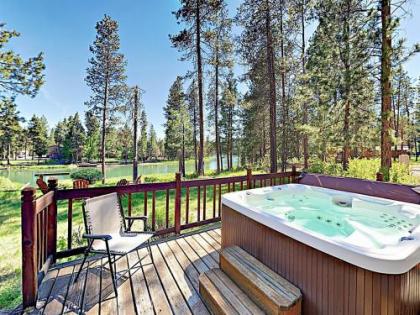 River Hideaway With Boat Slip Kayaks & Hot Tub Home