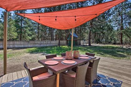 Bend Hideaway on 3 Acres with Decks and Fire Pit! - image 1