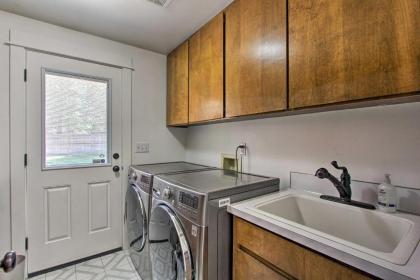 Bend Hideaway on 3 Acres with Decks and Fire Pit! - image 13