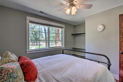 Bend Hideaway on 3 Acres with Decks and Fire Pit! - image 9