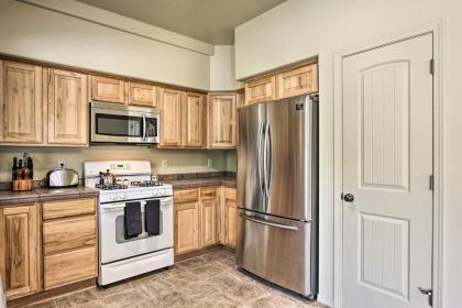 Bend Home with Private Yard about 2 mi to Dtwn