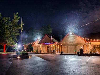 Inn of the Dove Romantic Luxury  Business Suites Bensalem