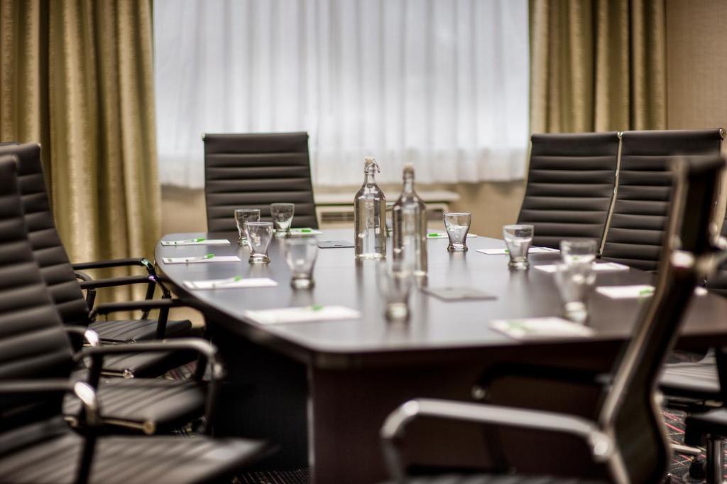 Holiday Inn Bensalem an IHG Hotel - image 4