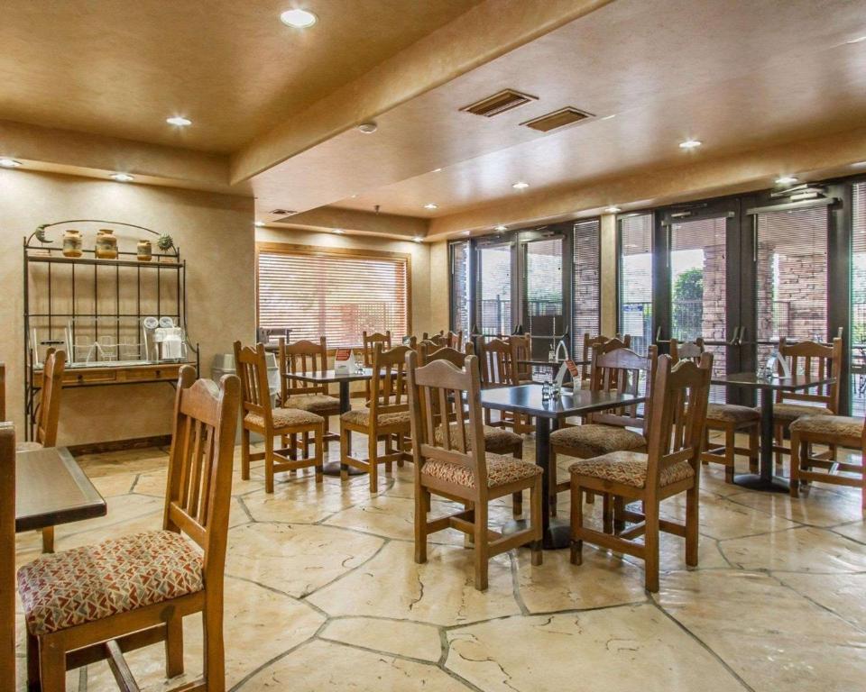 Comfort Inn Benson near Kartchner Caverns - image 5