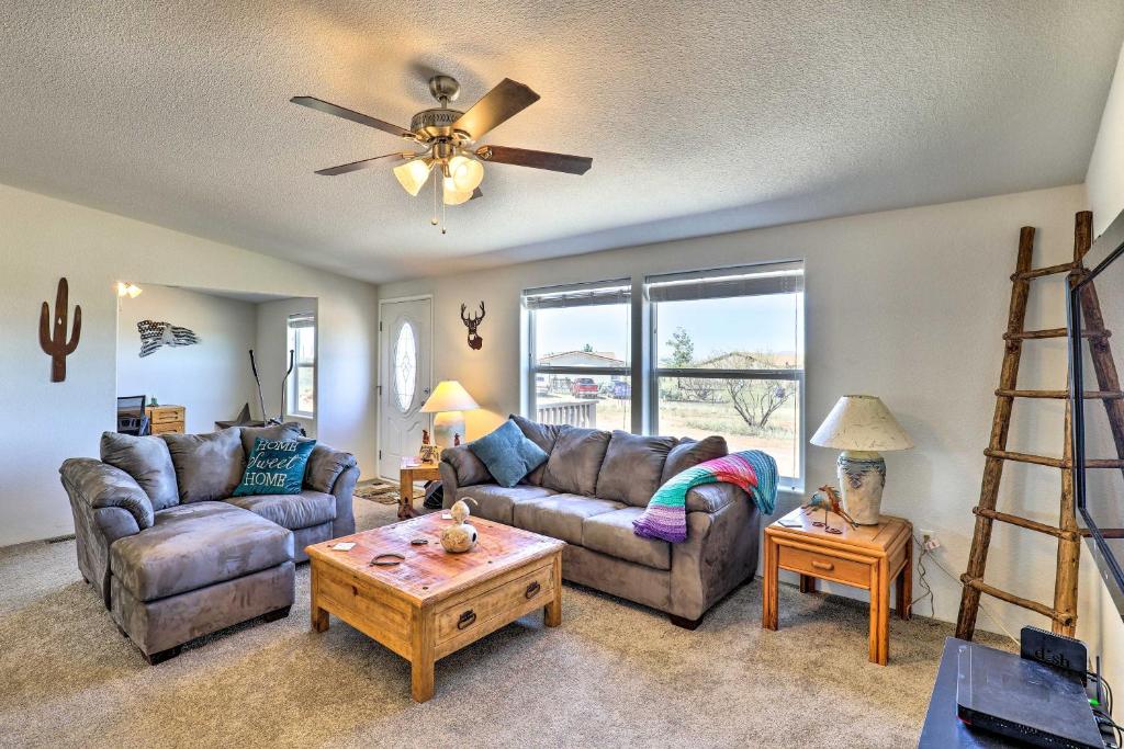 Desert Escape Off I-10 with 1 half Enclosed Acres! - image 7