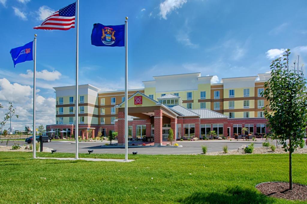 Hilton Garden Inn Benton Harbor - main image