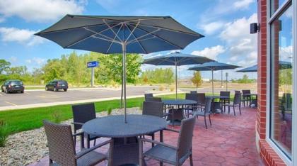 Hilton Garden Inn Benton Harbor - image 5