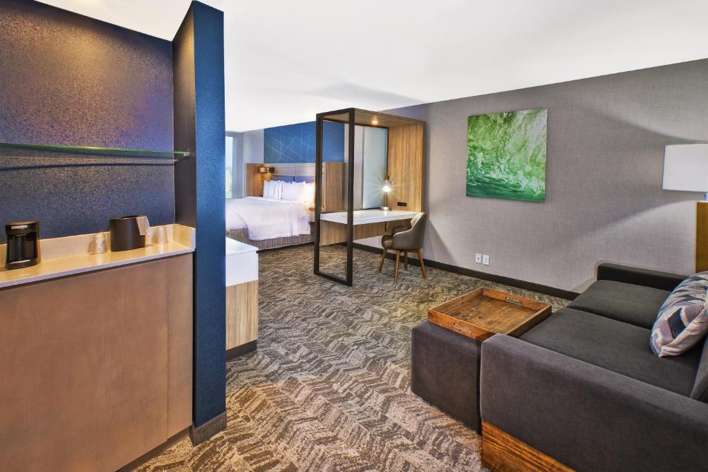 SpringHill Suites by Marriott St. Joseph Benton Harbor - image 3