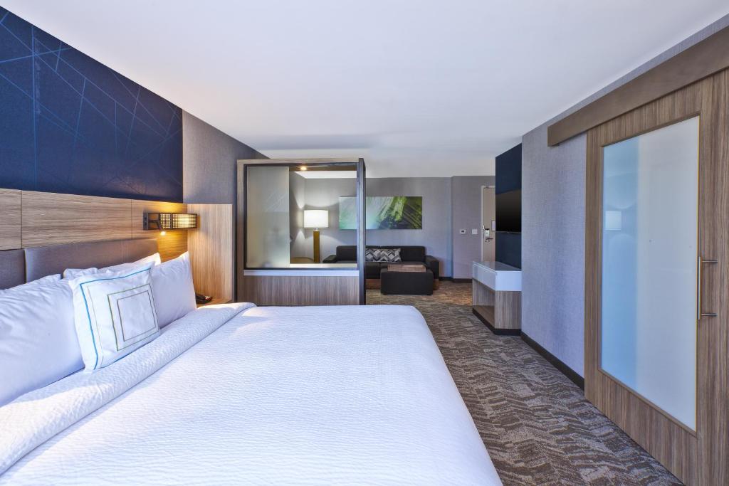 SpringHill Suites by Marriott St. Joseph Benton Harbor - image 4