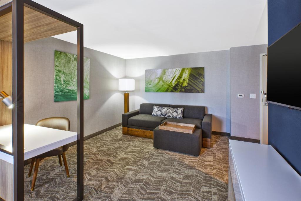 SpringHill Suites by Marriott St. Joseph Benton Harbor - image 5
