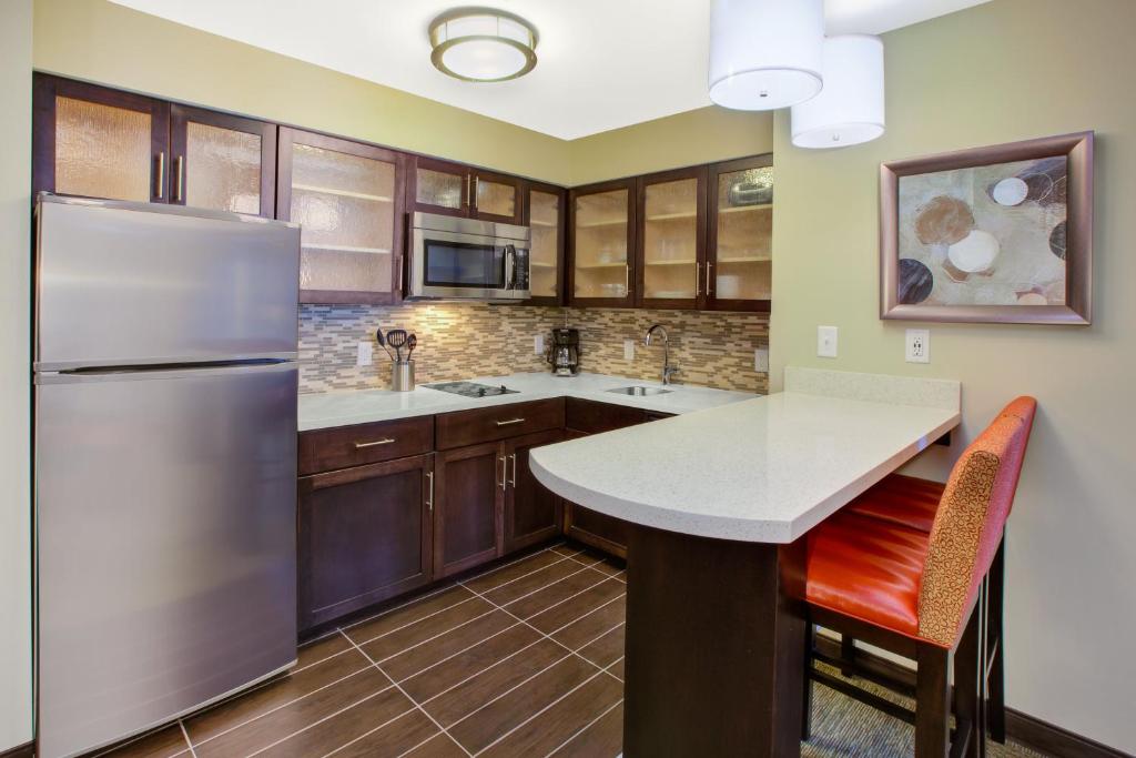 Staybridge Suites - Benton Harbor-St. Joseph an IHG Hotel - image 4