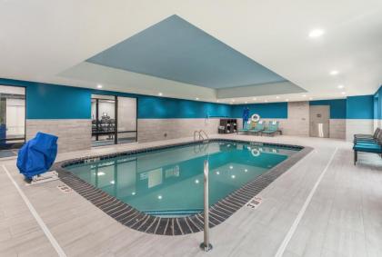 Hampton Inn & Suites Benton Harbor MI - image 11