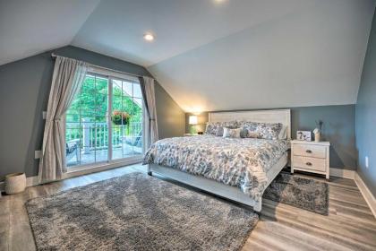 Apartment with Private Balcony and Shared Pool - image 13