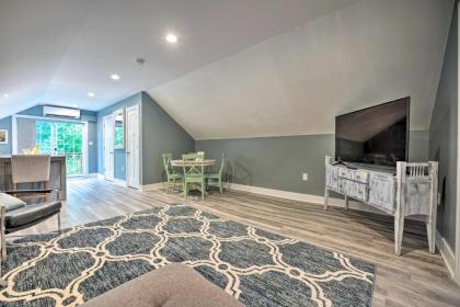 Apartment with Private Balcony and Shared Pool - image 7
