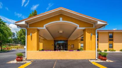 Best Western Benton Inn - image 10