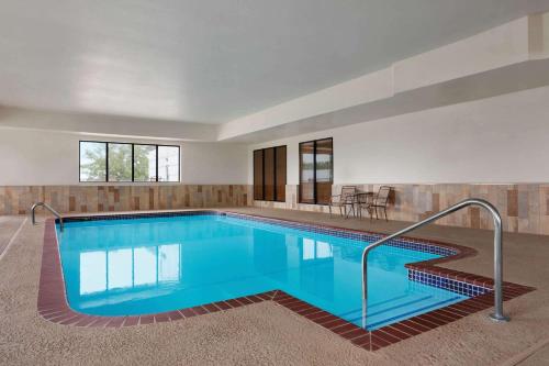 Wingate by Wyndham Bentonville - image 4