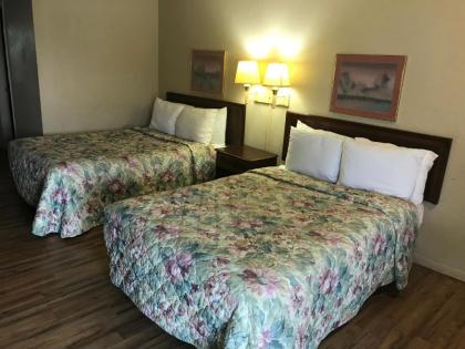 The Hometown Inn - image 12