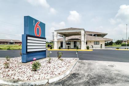 motel 6 Berea KY