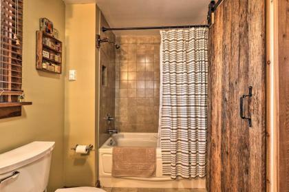 Berkeley Springs Haven with Sleepy Creek Access - image 15