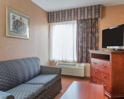 Quality Inn & Suites Meriden - image 13