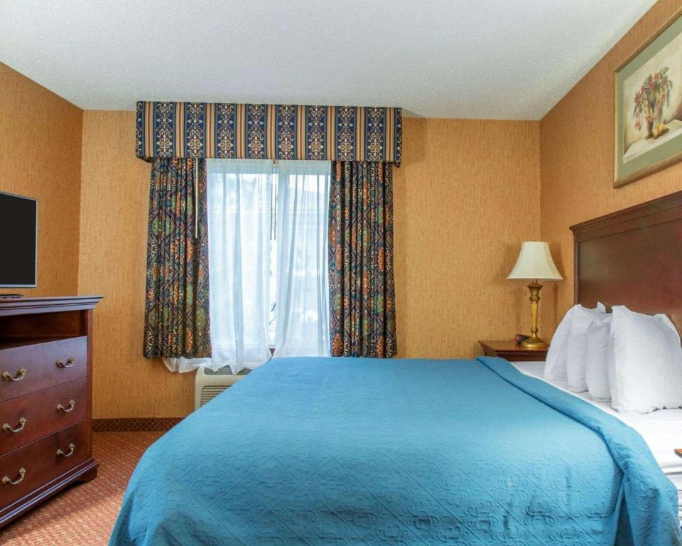 Quality Inn & Suites Meriden - image 3