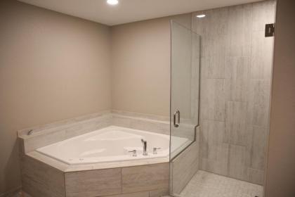 Berlin Encore Hotel & Suites - image 14