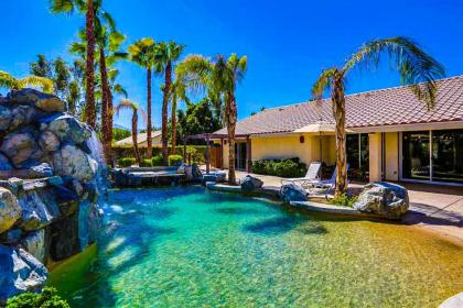 Cool Pool Retreat - image 2